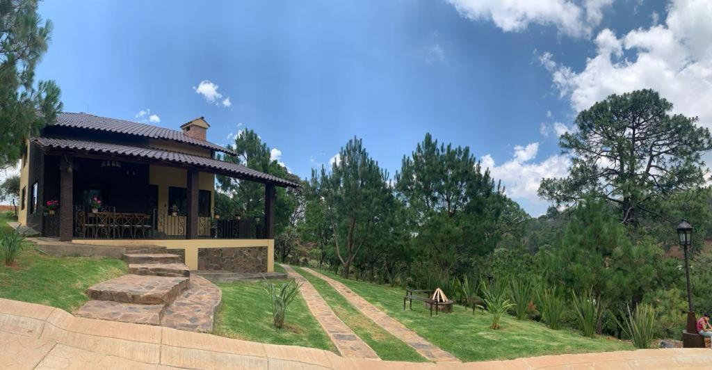 Cabana No.7 Puerta Del Bosque Mazamitla. Luaran gambar